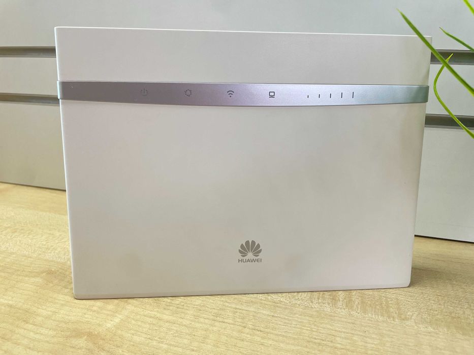 4G/3G Huawei B525s-23a, 300Мбіт WiFi роутер 2.4-5ГГц SIM маршрутизатор