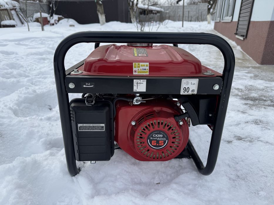 Продам бензиновий генератор KW6500JC
