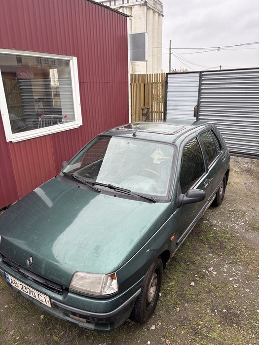 Продам терміново Renault clio