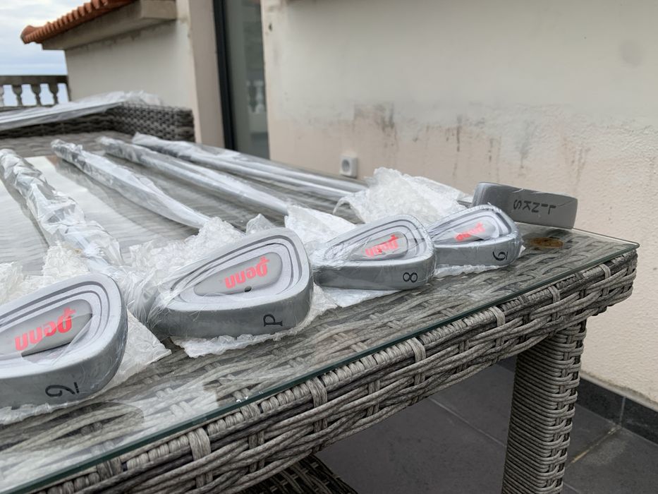Set Completo de Golfe Penn + US Tour (Como Novos) + Saco de Transporte