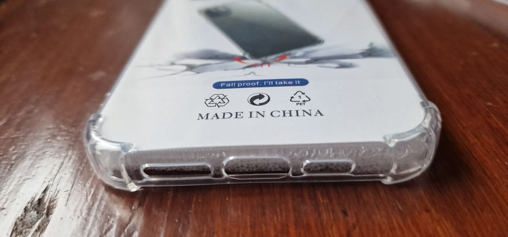 Чохол з підсиленими кутами 1.5 мм iPhone 14 15 16 Pro Max гурт