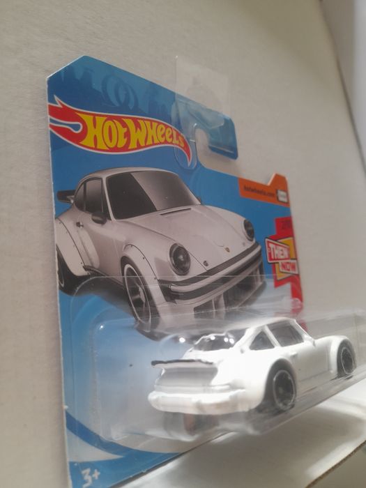 Porsche 934 turbo RSR hot wheels