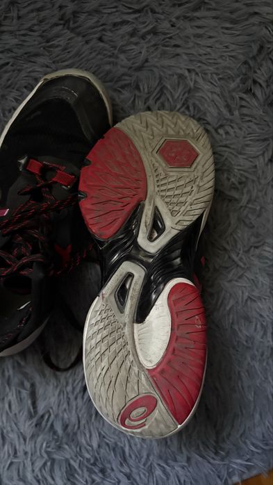 волейбольні кросівки ASICS Metarise