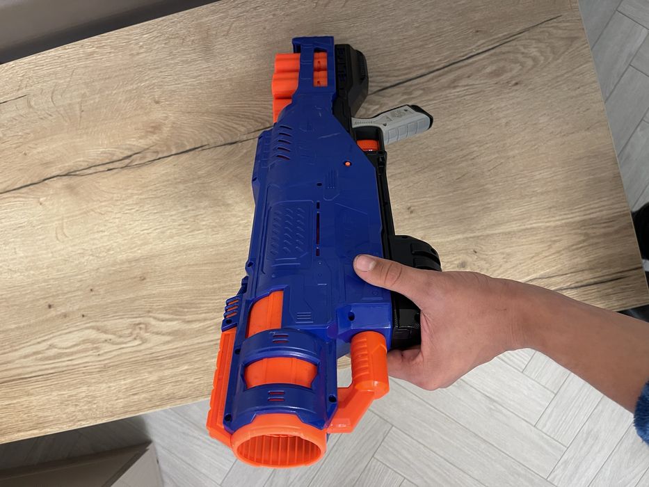 Игрушечный автомат Nerf