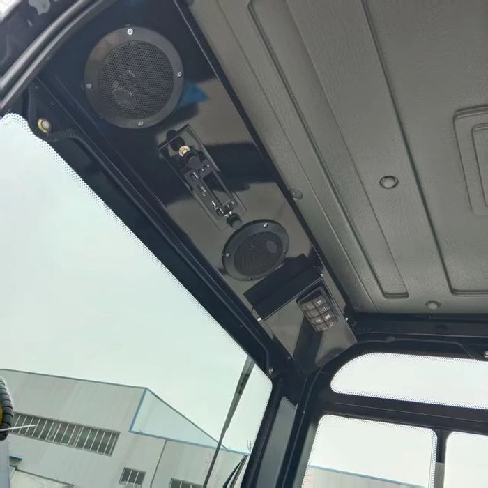 Мини экскаватор, 1.8 тони , баггер , новий в наявності  .