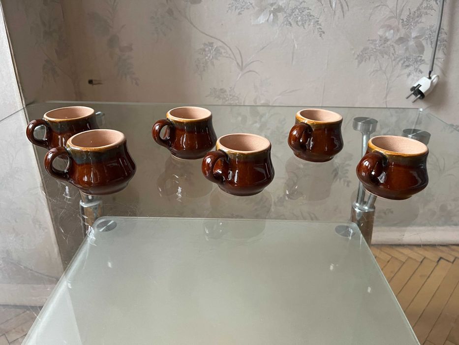 Чашки нові Васильківська майоліка