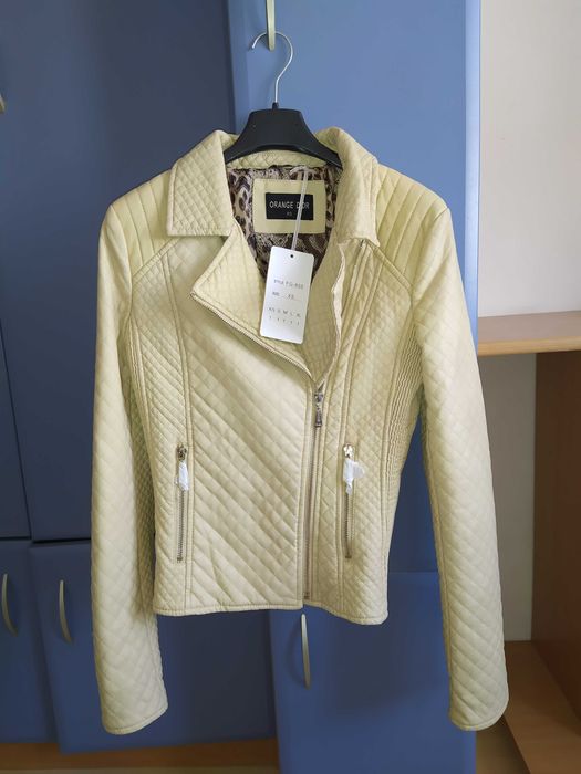 Nowa beżowa ramoneska pikowana M