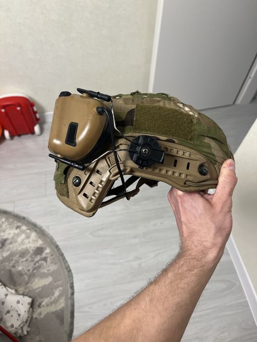 Каска військова