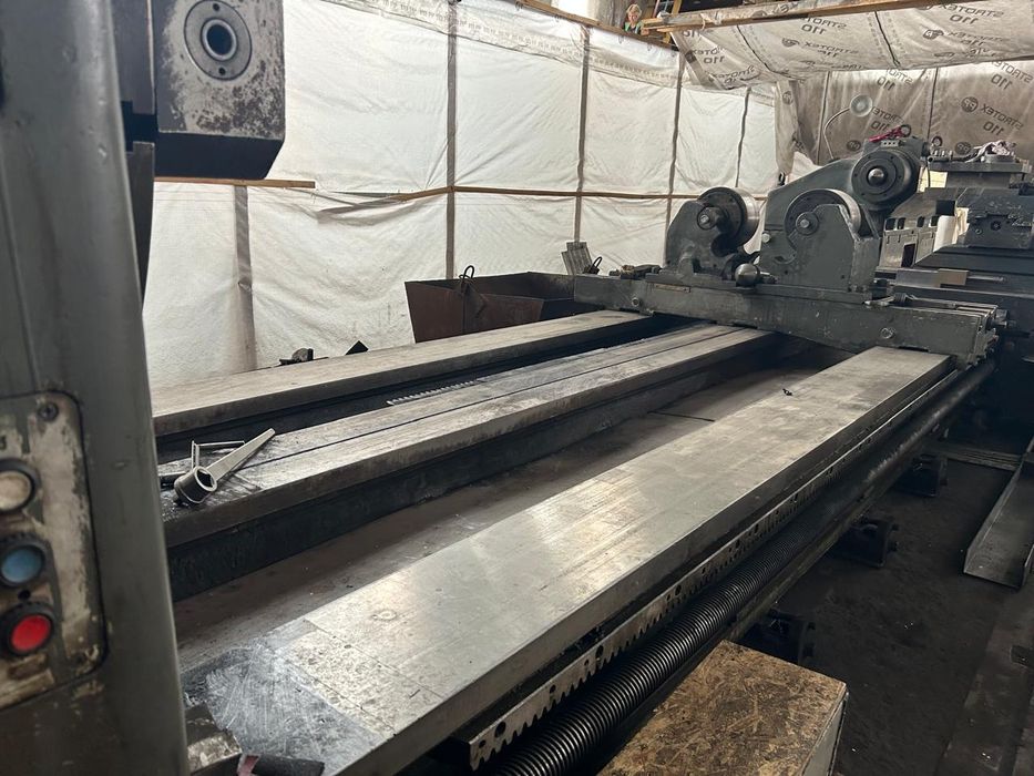 Токарний станок 1А665 8-метровий.