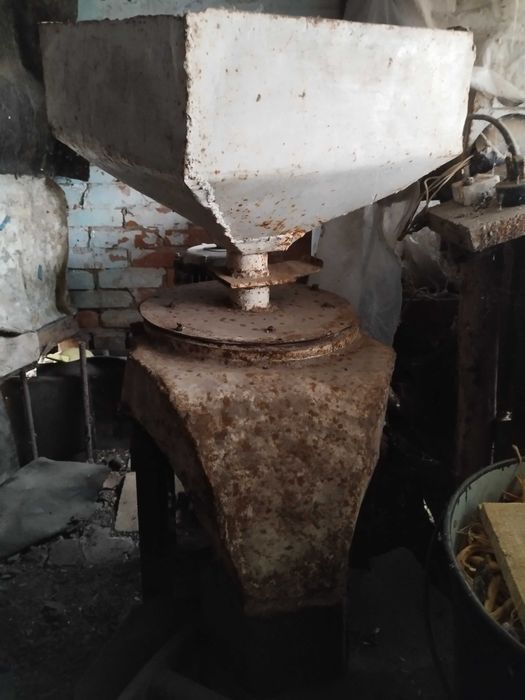 Продам саморобну млинову установку