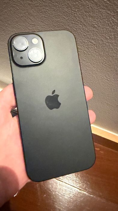 iPhone 15 - 256GB - com garantia