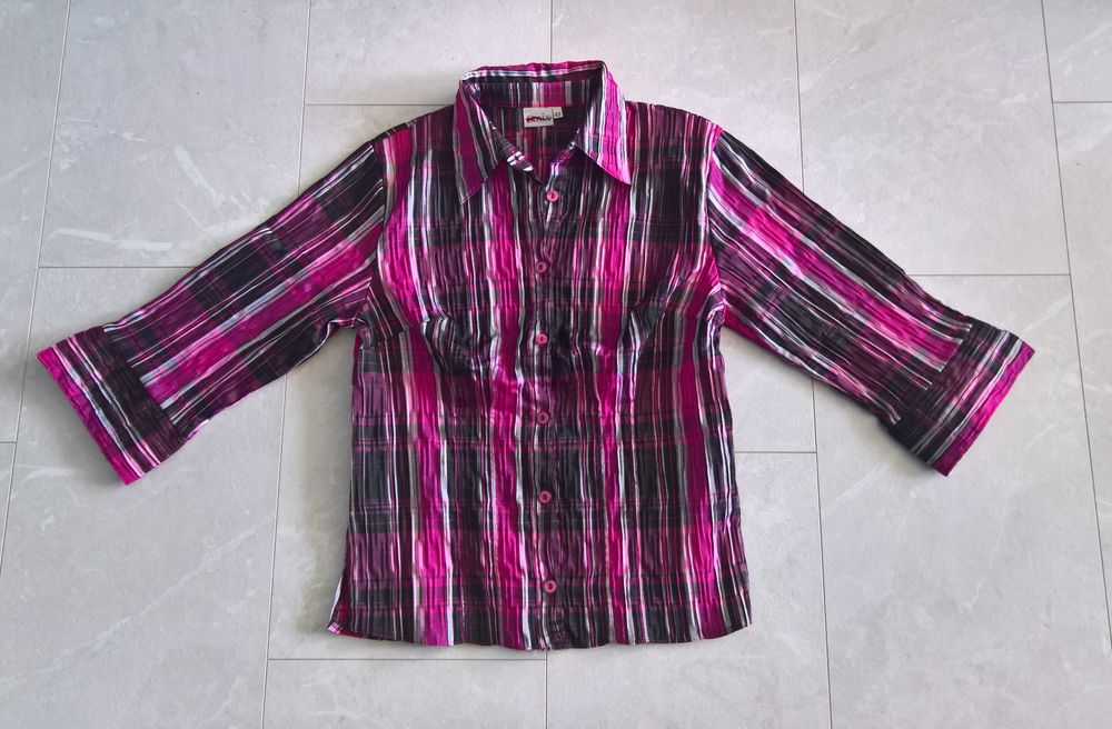 Kolorowa koszula jak nowa