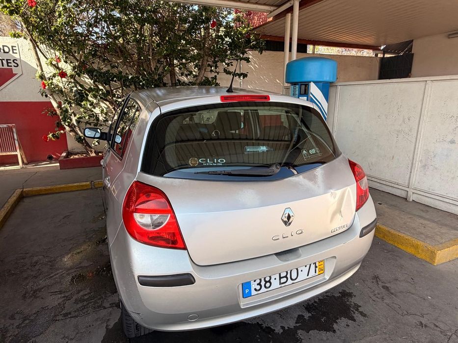 Vende -clio  2300 negociável — photo 4