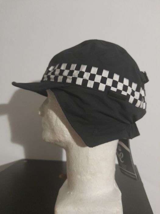 Czapka policyjna brytyjska