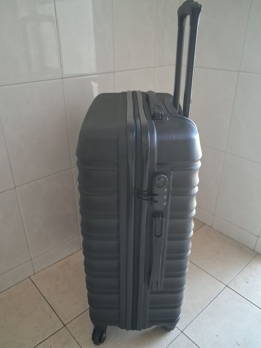Mala de viagem .