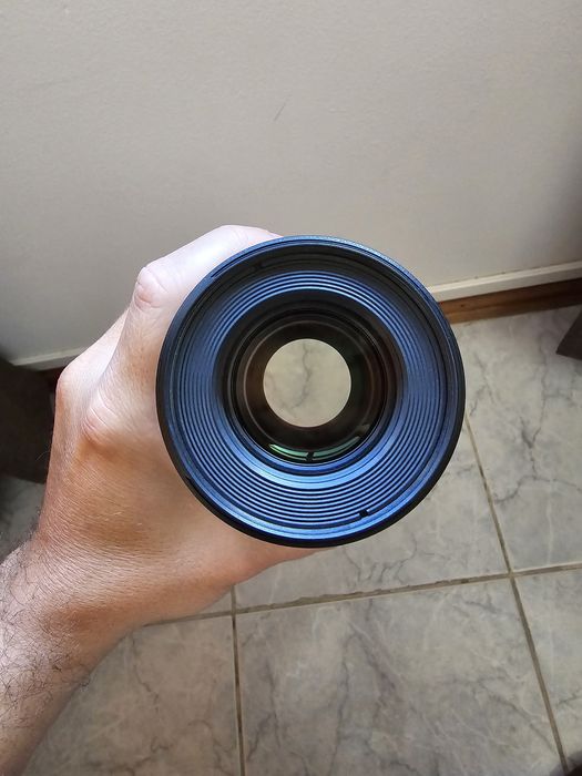 Objetiva Canon EF 100mm f/2.8L Macro IS USM