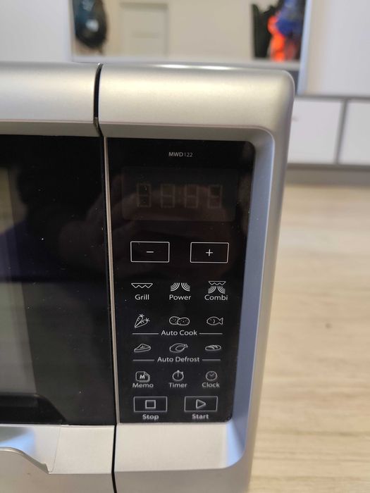 Mikrofala Whirpool MWD 122SL