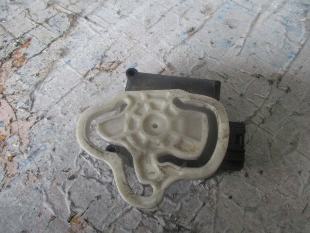 Motor da comporta da sofagem AUDI A8 (4D2, 4D8)