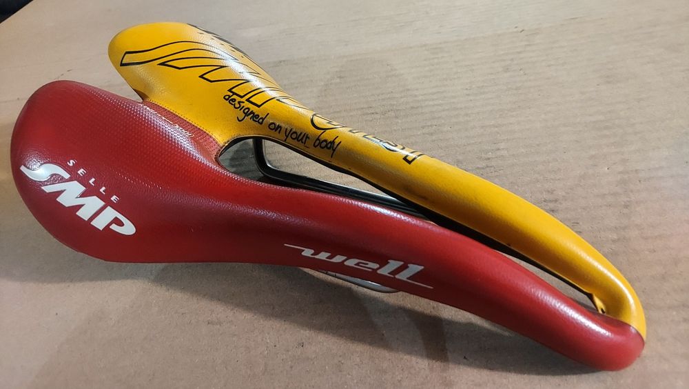 Selins  SMP 4 teste e TT Selle Italia T3 novo