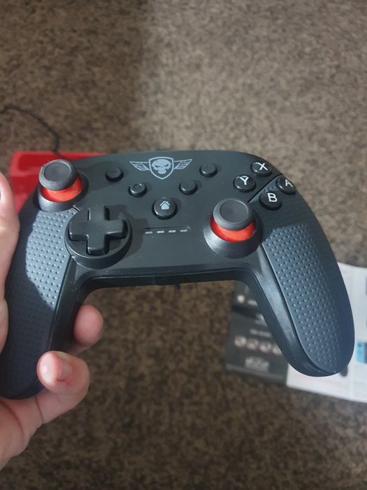 Comando com entrada USB