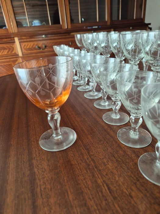 Serviço de Cristal Vintage – Padrão Geométrico Lapidado