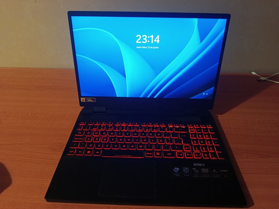 Acer Nitro 5 | i7-12700H (14 Cores) | RTX 3050 Ti | 16GB RAM | 1TB SSD — Como Novo