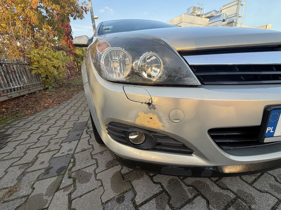 Opel Astra GTC 2006r