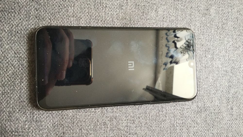 Xiaomi Redmi 7 під відновлення або на запчастини / Bootloop