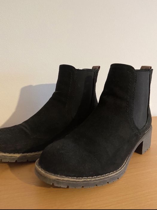 Botas Pretas Camurça