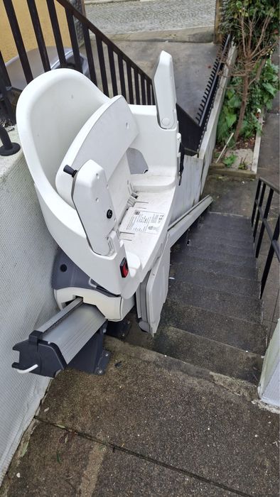 Cadeira Elevatória Exterior ThyssenKrupp 5,45m