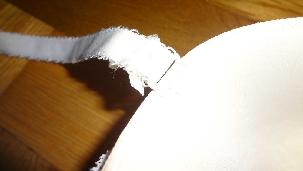 Biustonosz Hunkemoller 85C jak nowy