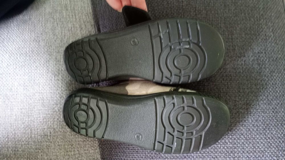 Papcie dziecięce dla chłopca.