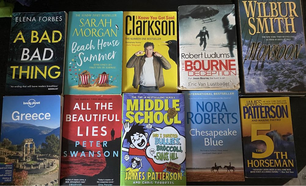 diversos livros em inglês