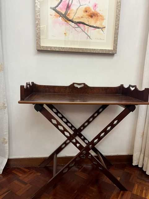 vendo esta linda mesa de cerejeira