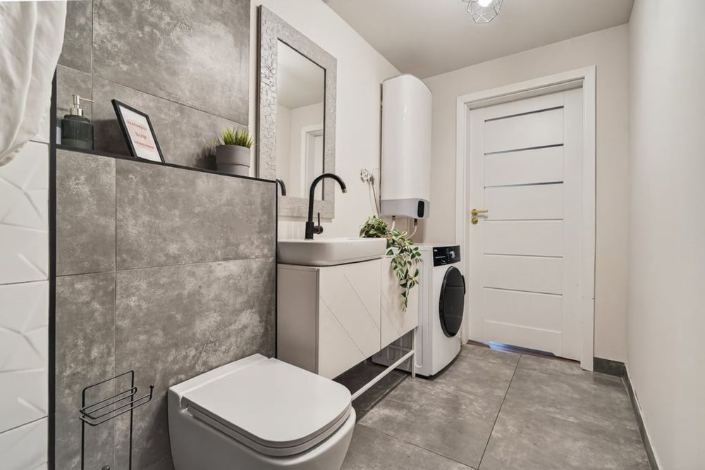 2 pokoje 57 m² w klimatycznym dworku, cicha i zielona okolica