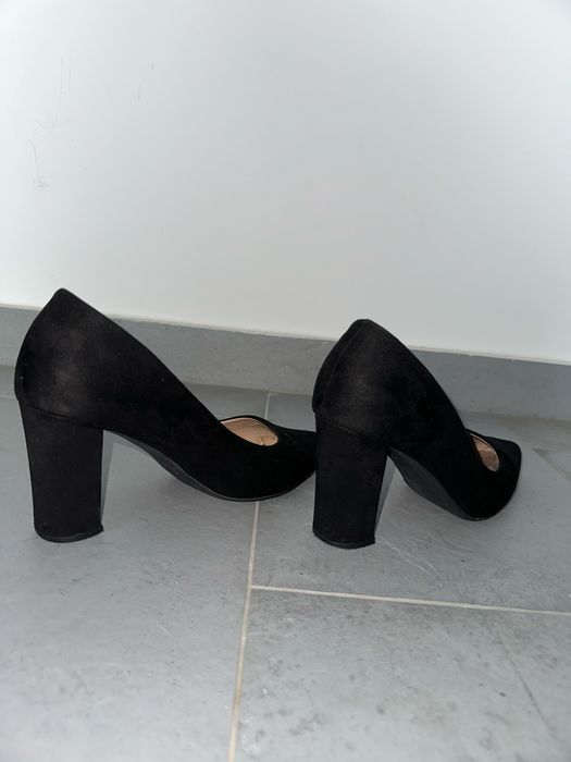 czarne buty na słupku r.41