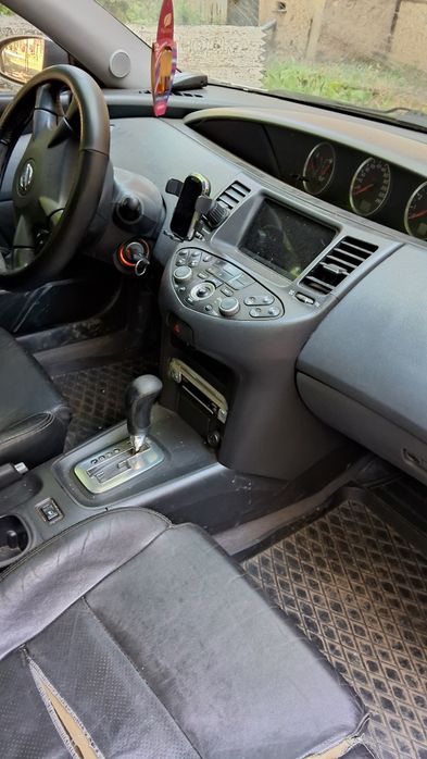 Nissan Primera P12