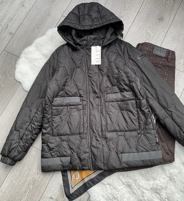 демисезонна куртка