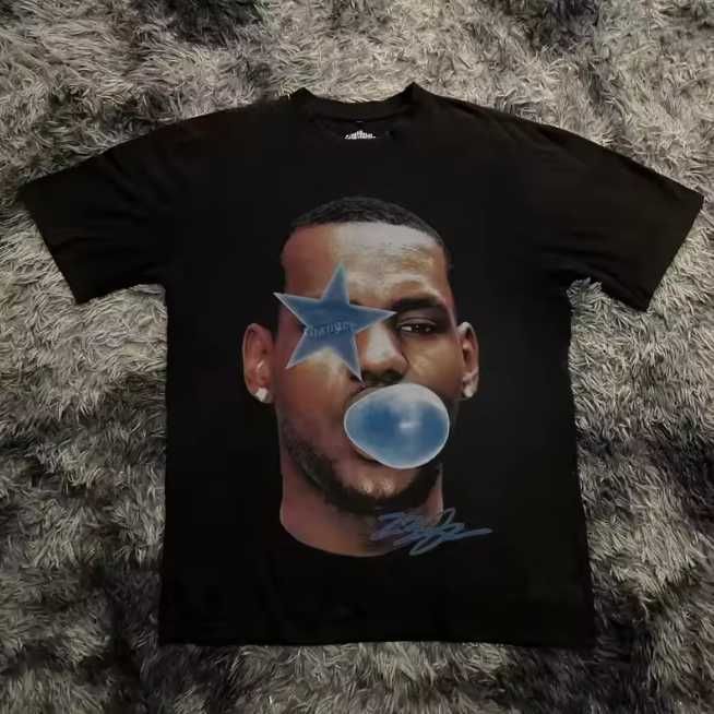 T-Shirt Lebron James bubble gum