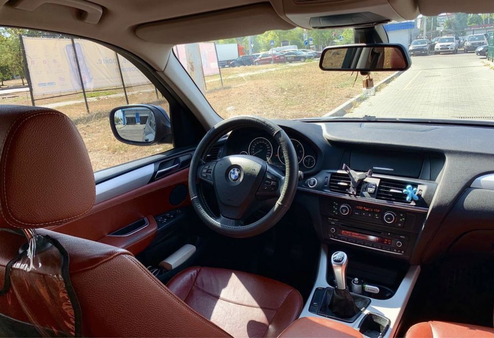 BMW X3 2011 року випуску