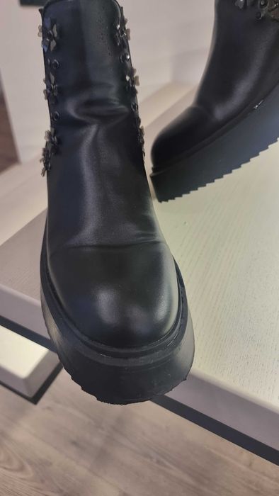 Взуття  жіноче Zara