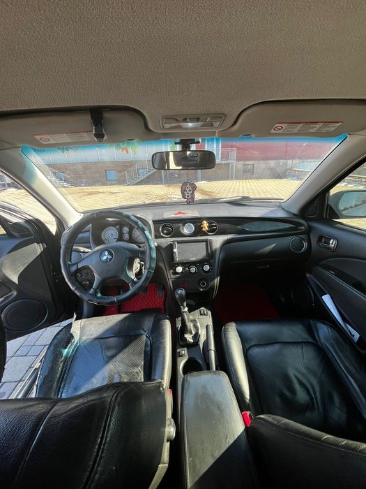 Мітсубісі аутлендр 1 2.0 г/б 4WD