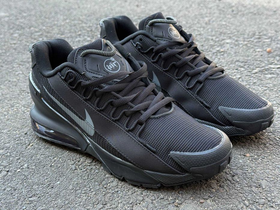 Nike Air Max Pulse Roam в двох кольорах. Розміри 38-44