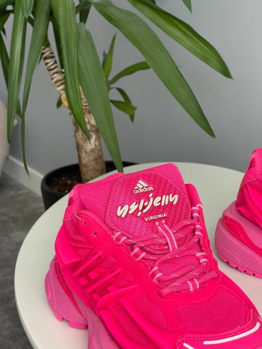 Жіночі кросівки Adidas Adistar Jellyfish x Pharrell Williams Pink