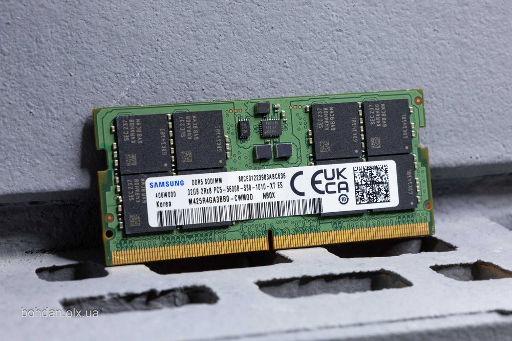32GB DDR5 5600 MHz SO-DIMM Samsung M425R4GA3BB0-CWMOL / CWMOD