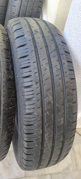 Pneus 205 75 R16 C