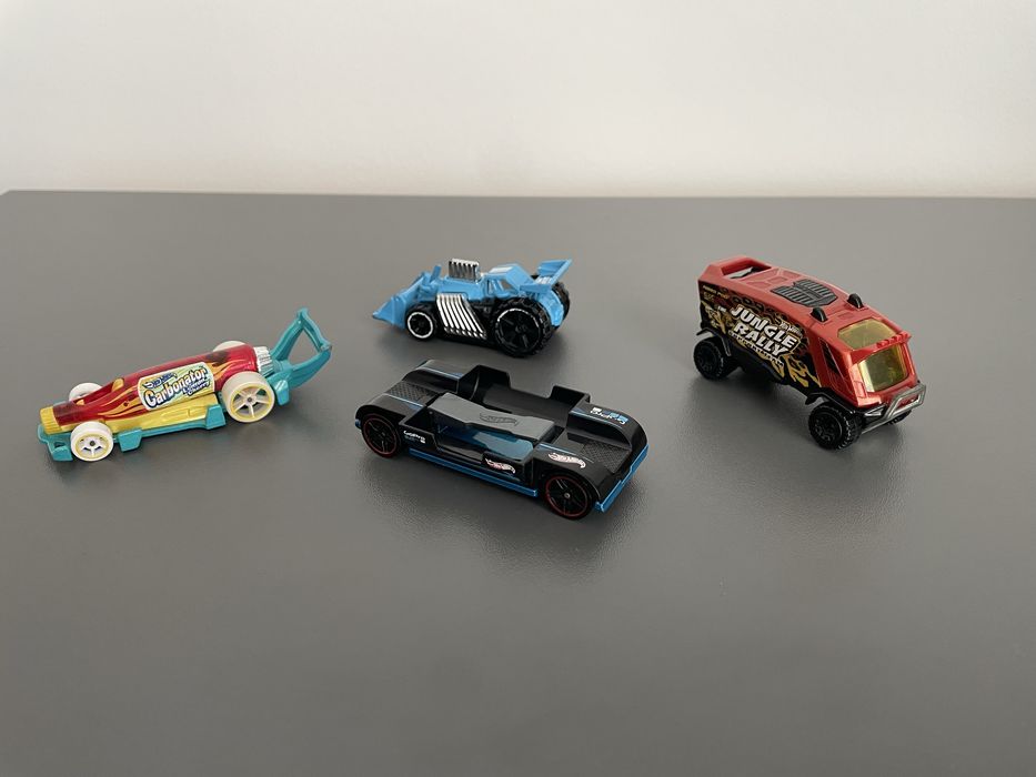 Hot Wheels цікаві моделі
