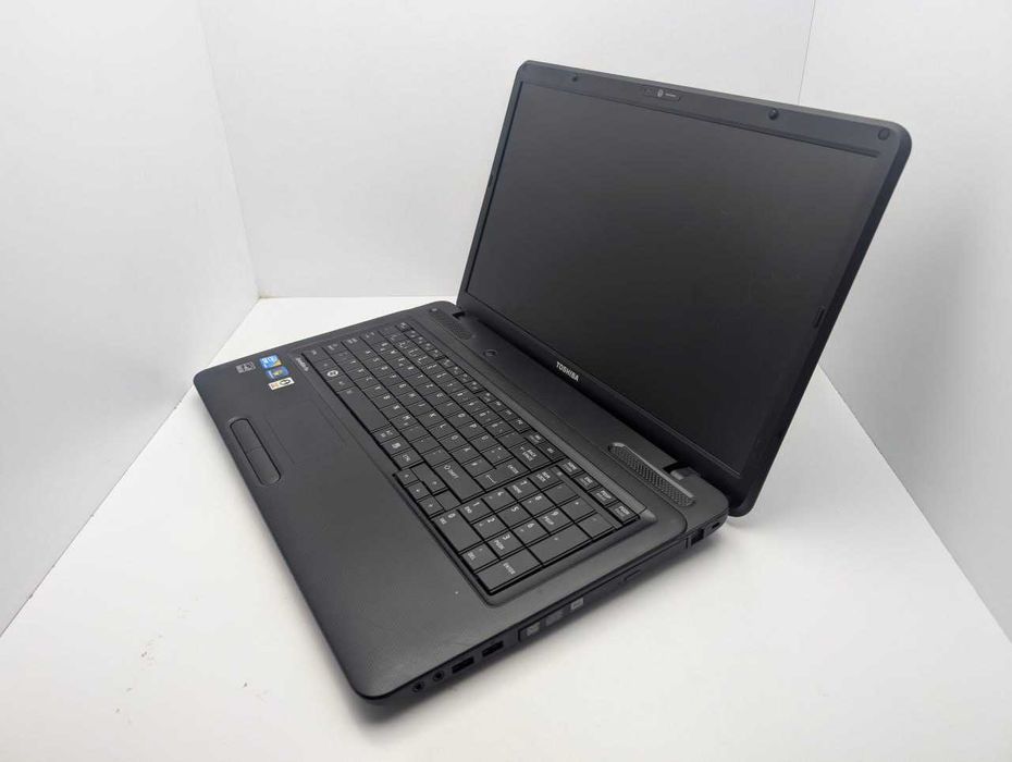 TOSHIBA L670 i3-380M DDR3-6gb HDD-640gb Intel HD Graphics 17.3''