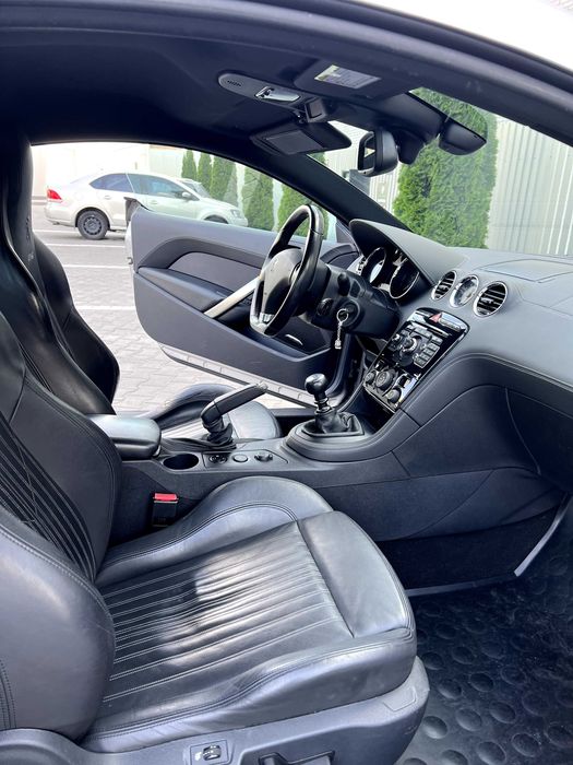 Peugeot RCZ 2012