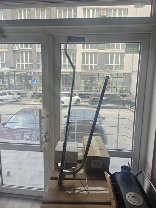 Такер алюмінієвий для підлоги